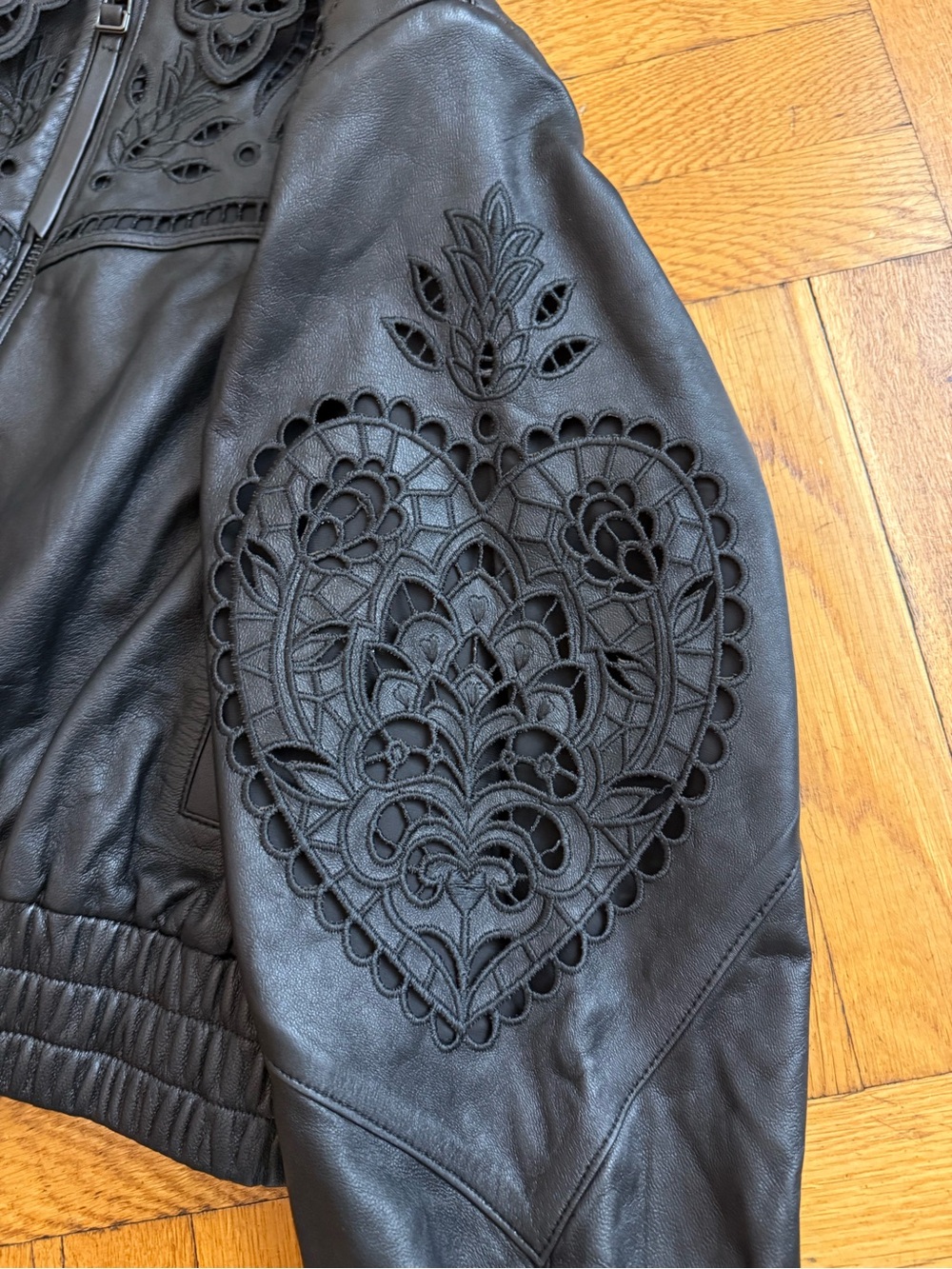 Farm Rio
Black Richelieu Heart Leather Jacket - Picture 10 of 16